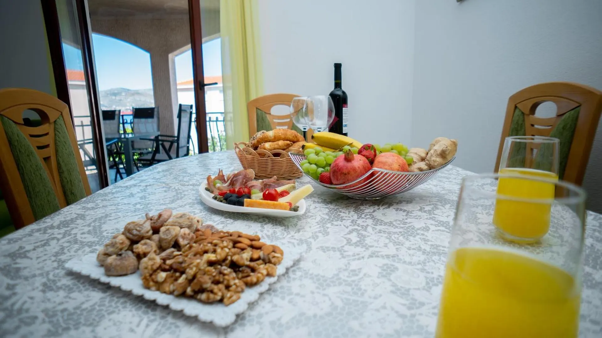 Apartments Beata Trogir-Okrug