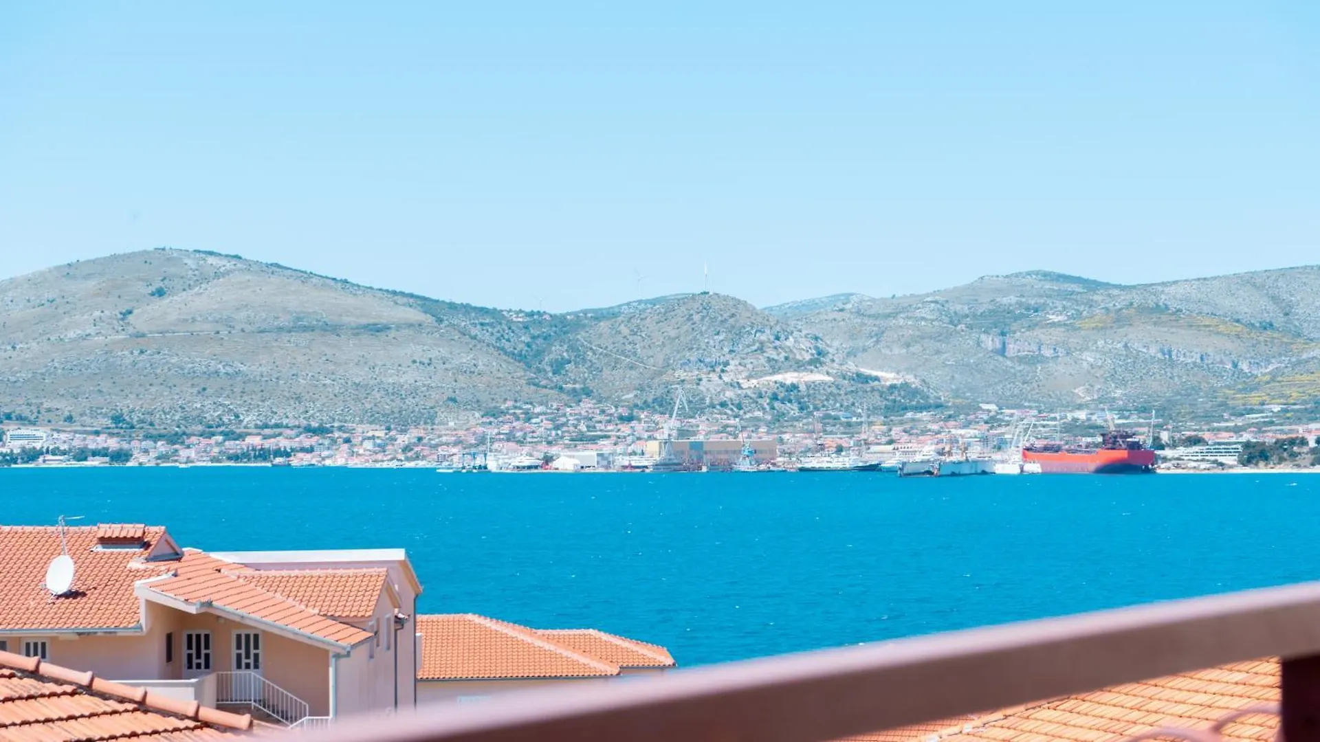 Apartments Beata Trogir-Okrug