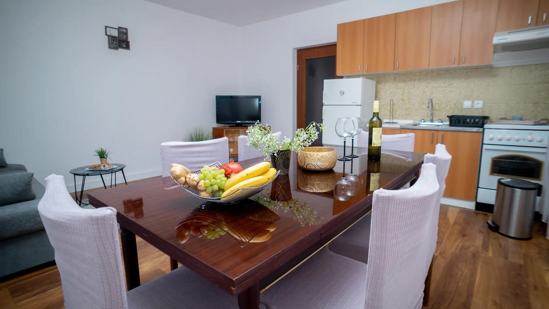 Apartments Beata Trogir-Okrug 0*, Trogir