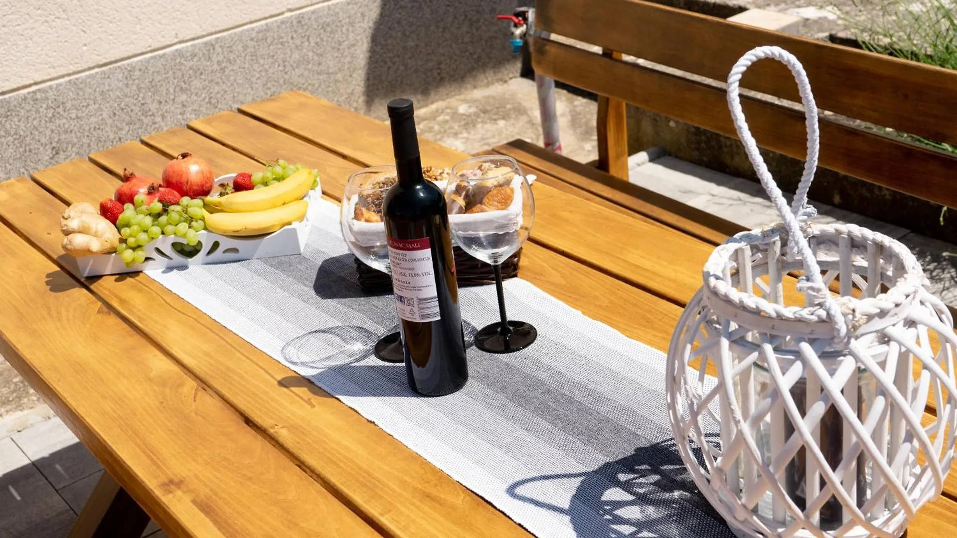Apartments Beata Trogir-Okrug 0*, Trogir