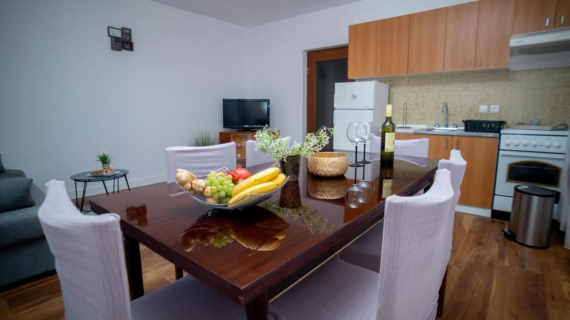 Apartments Beata Trogir-Okrug 0*, Trogir